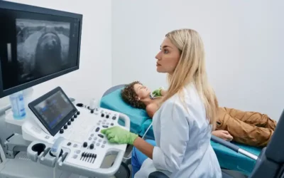 Fonctionnement d'un échographe : origine, processus et application clinique